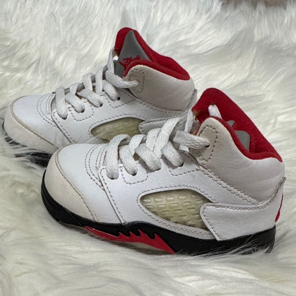 Jordan 5 5c Baby Toddler  White and Red Sneakers 2019 release